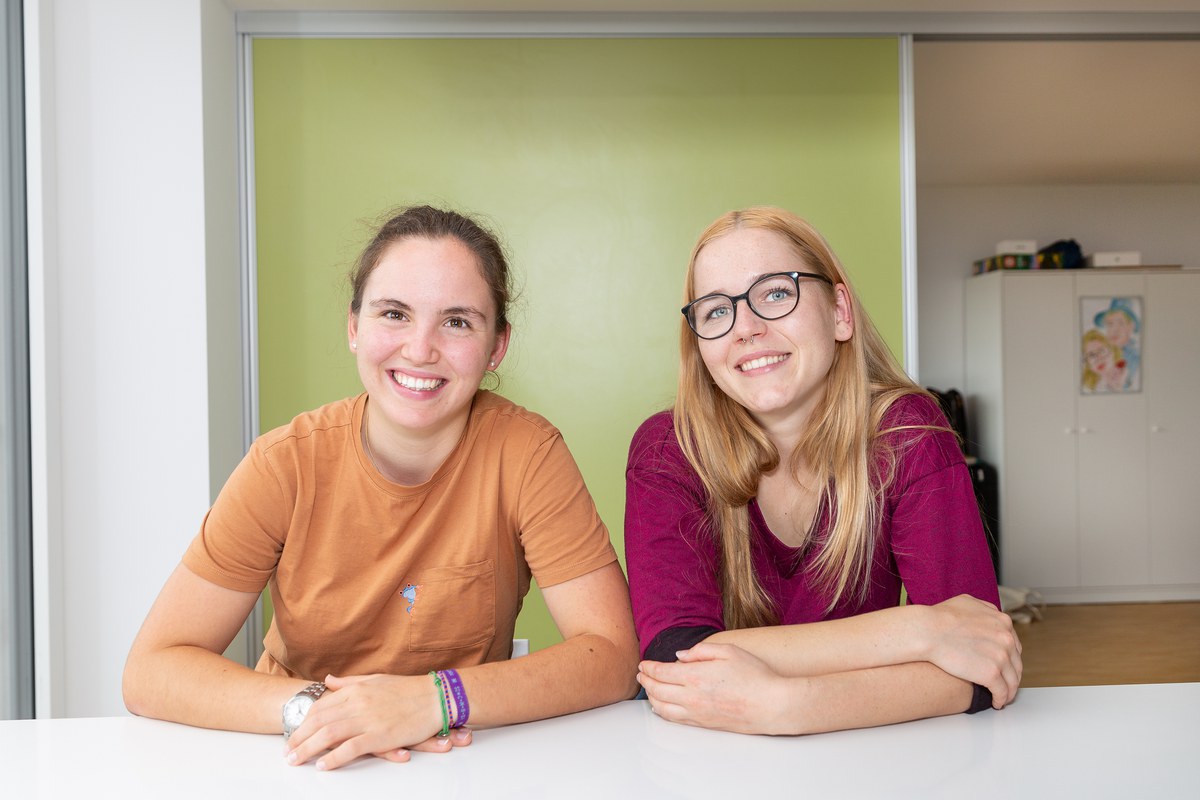 Student*innen im Burgerspittel. Vergrösserte Ansicht